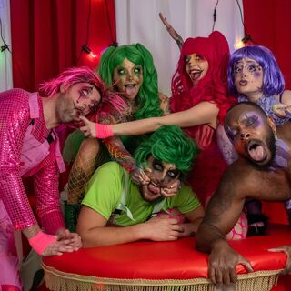 CRAZED CLOWNS