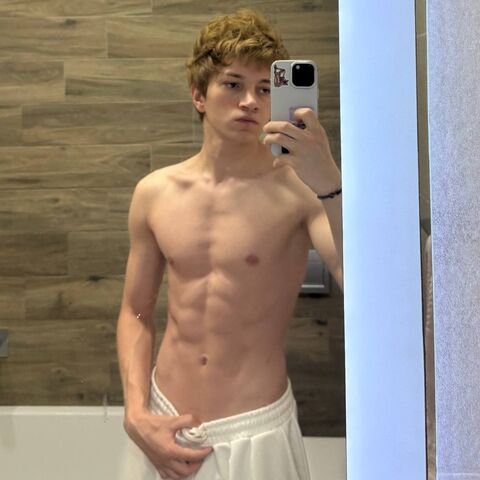 Ethan Lestray