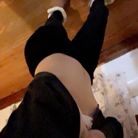 Naughty girl, naughty hobby