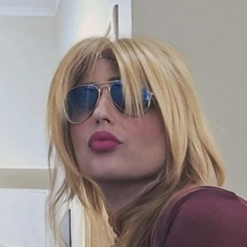 covo_sissy_cross