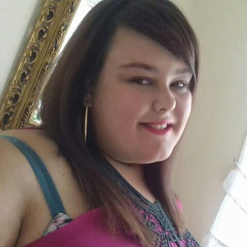 Mia shy