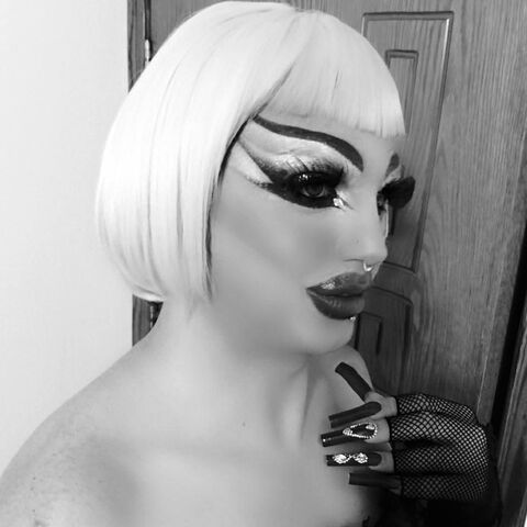 Tina24