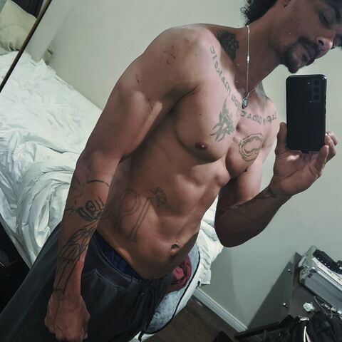 Tall guy with thic dick