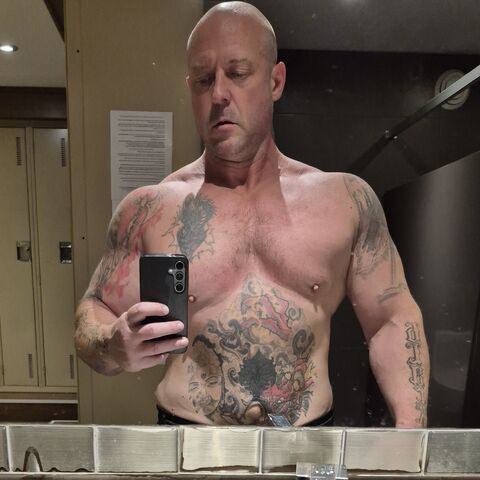 Leoknight74