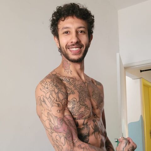 Mano Nico T