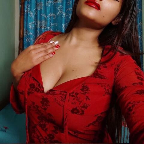 Hot with Nisha