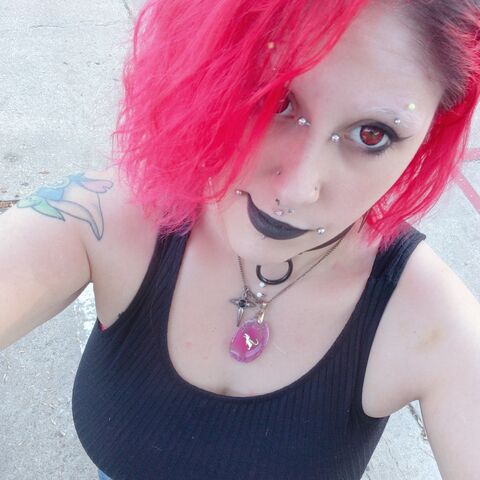 MarkkedBunniigirl