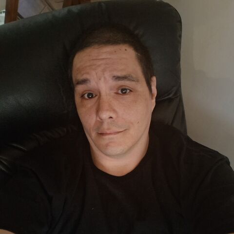 Looking to breed and get bred