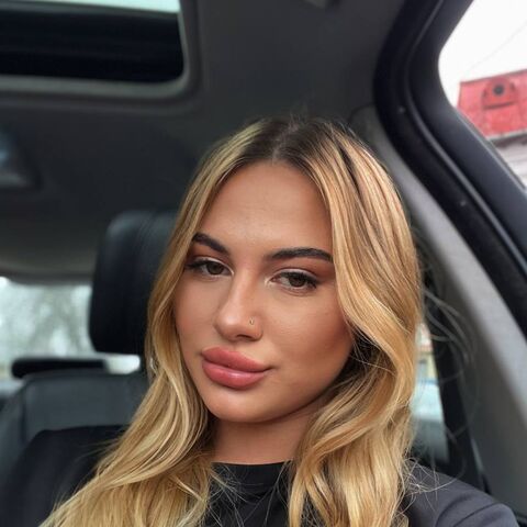 Scarlett Johnson