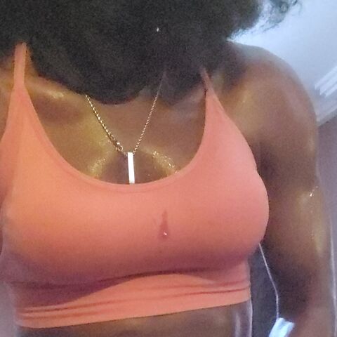 Queennoone