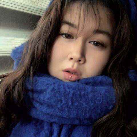 Chica curviii